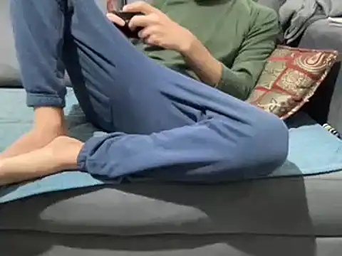 4small4inchlol online show from 12-10-24, 05:55