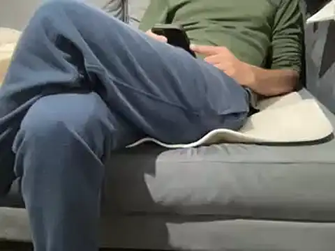 4small4inchlol online show from 03-11-25, 06:30