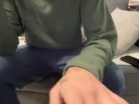 4small4inchlol online show from 12-15-25, 11:47