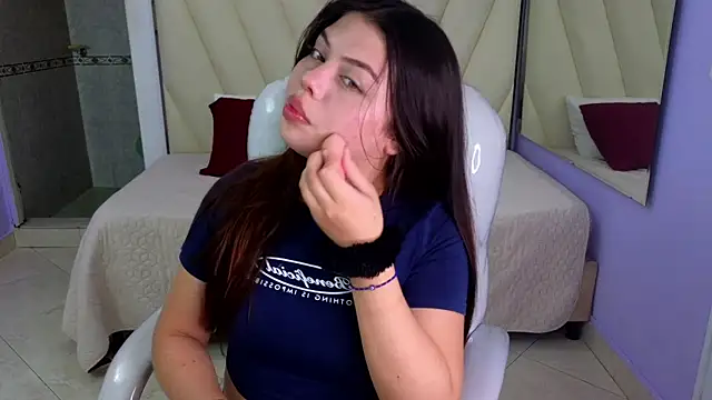 Snapshot of Sexy_paradise18_ chatting on 01-10-25, 08:29 Sexy paradise18 online show from 01-10-25, 08:29