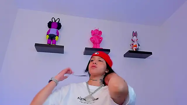 Snapshot of Gangster_Girl chatting on 02-09-25, 09:28 Gangster Girl online show from 02-09-25, 09:28