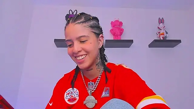 Snapshot of Gangster_Girl chatting on 02-27-25, 09:58 Gangster Girl online show from 02-27-25, 09:58