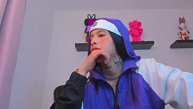 Snapshot of Gangster_Girl chatting on 03-11-25, 03:16 Gangster Girl online show from 03-11-25, 03:16