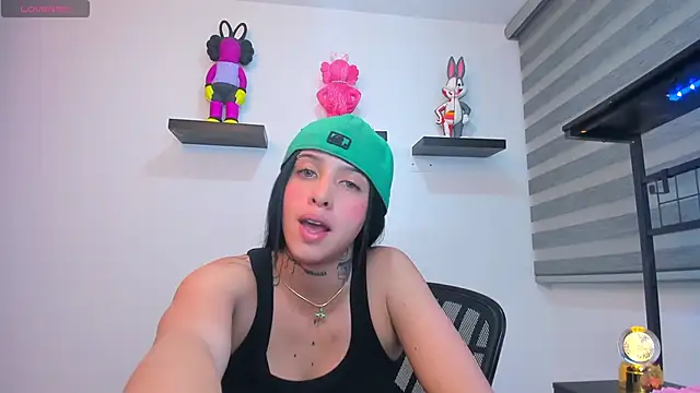 Snapshot of Gangster_Girl chatting on 02-06-26, 02:27 Gangster Girl online show from 02-06-26, 02:27