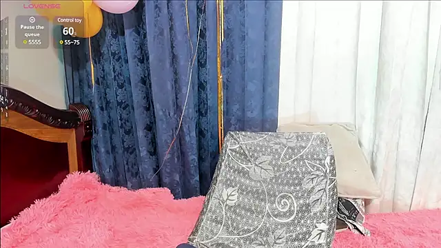 Snapshot of Rachel_Dubois chatting on 02-06-25, 06:18 Rachel Dubois online show from 02-06-25, 06:18