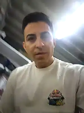 Snapshot of Ghostman89 chatting on 12-29-24, 05:54 Ghostman89 online show from 12-29-24, 05:54