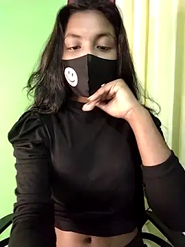 Snapshot of Myra-sen chatting on 02-24-25, 01:53 Myra-sen online show from 02-24-25, 01:53