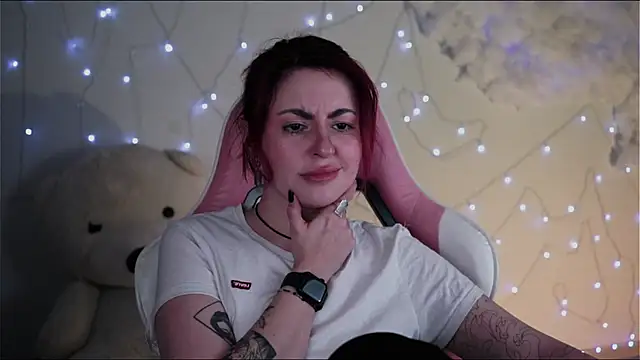 Snapshot of Lana__May chatting on 12-20-24, 02:38 Lana May online show from 12-20-24, 02:38