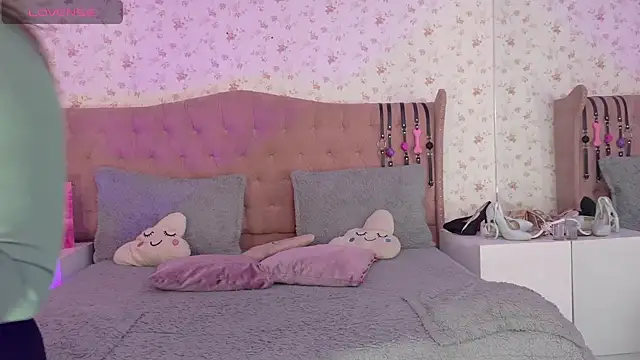 AvrillThomas online show from 02-13-25, 03:35