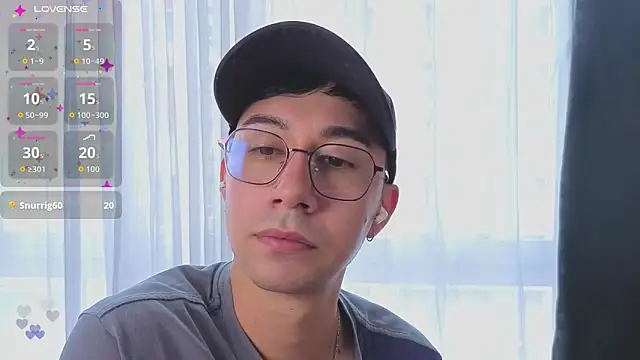 Snapshot of cameron_cum chatting on 05-11-26, 04:04 cameron cum online show from 05-11-26, 04:04