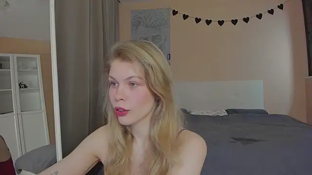 Snapshot of ass_latte chatting on 12-16-25, 05:23 ass latte online show from 12-16-25, 05:23