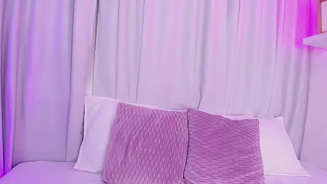 Snapshot of susyy7 chatting on 10-26-25, 07:31 susyy7 online show from 10-26-25, 07:31