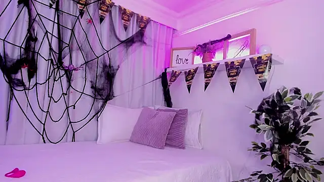 Snapshot of susyy7 chatting on 10-30-25, 07:36 susyy7 online show from 10-30-25, 07:36