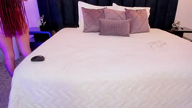 Snapshot of susyy7 chatting on 02-08-26, 03:43 susyy7 online show from 02-08-26, 03:43