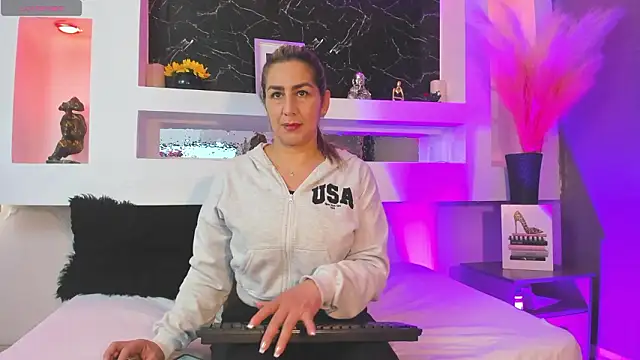 Cinthya mjs online show from 03-09-26, 12:09