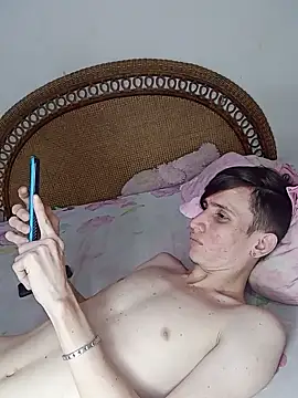 Milfvalesk online show from 02-19-25, 05:16