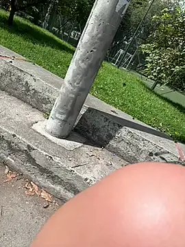 Snapshot of Melody_Ds chatting on 12-13-24, 04:27 Melody Ds online show from 12-13-24, 04:27