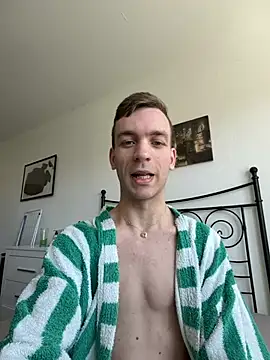 Snapshot of nickdtr chatting on 04-29-26, 10:08 nickdtr online show from 04-29-26, 10:08
