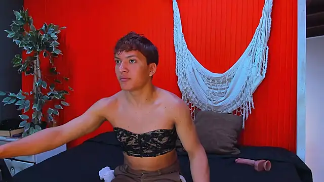 aslyhernandez 7 online show from 04-15-26, 10:00