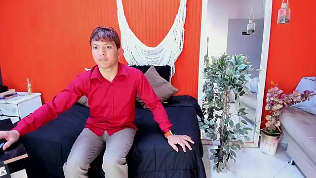 aslyhernandez 7 online show from 04-17-26, 09:56