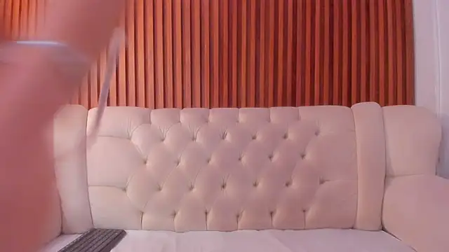 RosarioCruzz online show from 06-20-26, 05:49