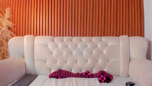 RosarioCruzz online show from 07-03-26, 12:00