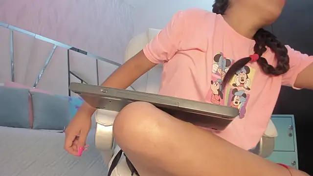 Victoriaa millers online show from 07-20-26, 12:51