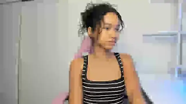 Snapshot of cedaya444 chatting on 03-02-25, 03:24 cedaya444 online show from 03-02-25, 03:24