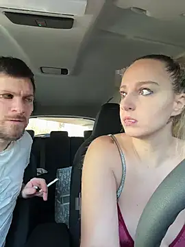 Snapshot of thats_lou chatting on 01-19-25, 01:44 thats lou online show from 01-19-25, 01:44