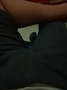 beautiful hands  online show from 10-26-25, 07:58