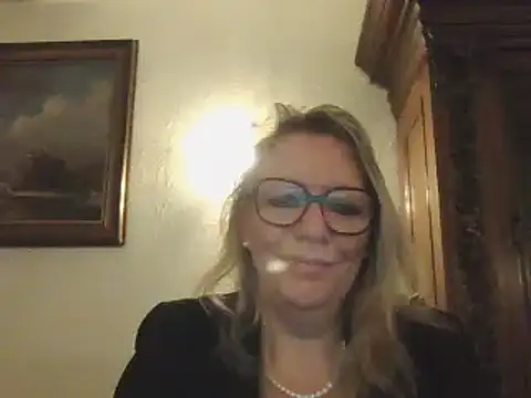 Snapshot of Silkesquirt chatting on 12-02-24, 07:36 Silkesquirt online show from 12-02-24, 07:36