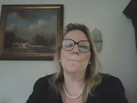 Snapshot of Silkesquirt chatting on 01-15-25, 02:35 Silkesquirt online show from 01-15-25, 02:35