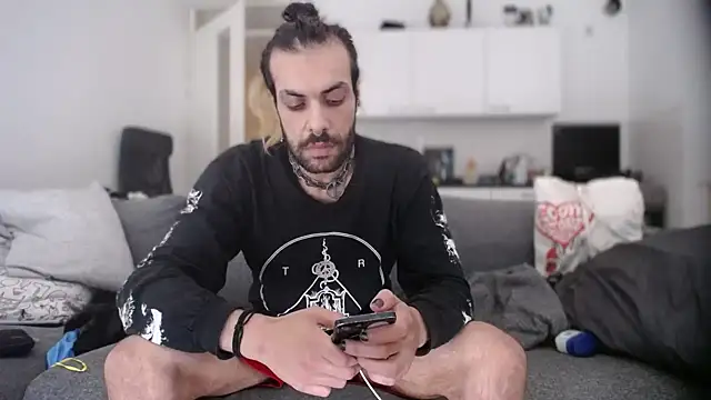 P4RtYBOII92 online show from 09-16-25, 10:49