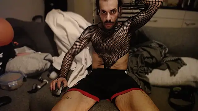 P4RtYBOII92 online show from 09-25-25, 07:17