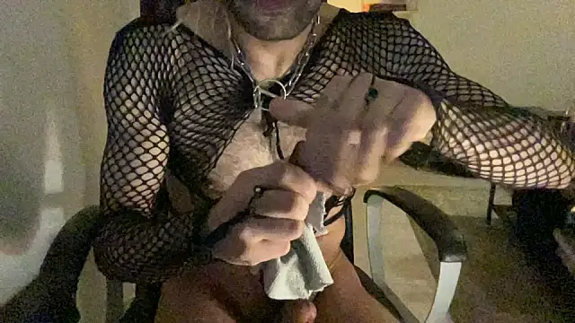 Snapshot of P4RtYBOII92 chatting on 12-14-25, 03:56 P4RtYBOII92 online show from 12-14-25, 03:56