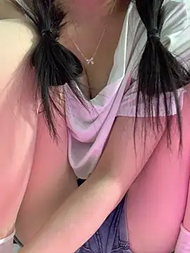 Snapshot of Vani_S2 chatting on 12-17-24, 02:55 Vani S2 online show from 12-17-24, 02:55