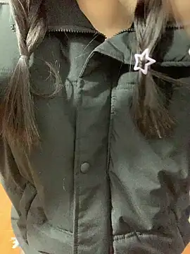 Snapshot of Vani_S2 chatting on 02-09-25, 09:16 Vani S2 online show from 02-09-25, 09:16