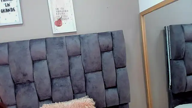 mariaa fernanda online show from 11-05-25, 03:50