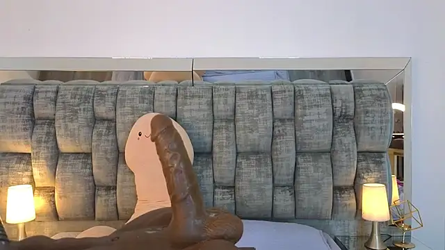 SussiSotto online show from 12-29-24, 06:16