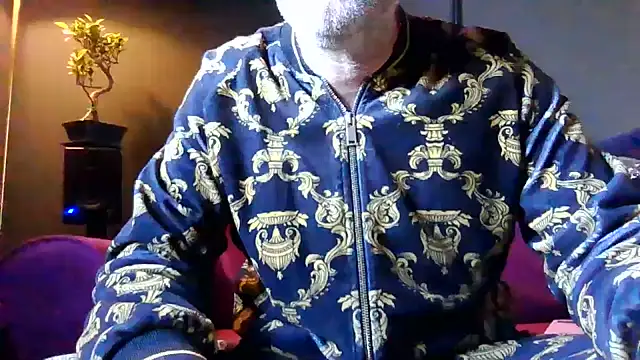 Snapshot of biffboff123 chatting on 05-08-26, 04:01 biffboff123 online show from 05-08-26, 04:01