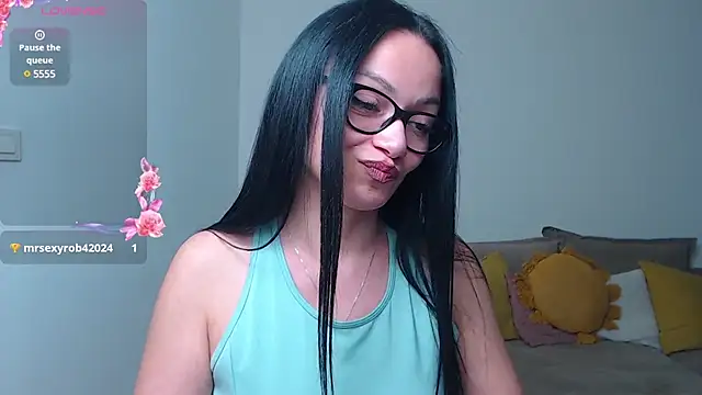 Snapshot of BabySerene chatting on 03-21-25, 12:18 BabySerene online show from 03-21-25, 12:18