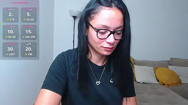 Snapshot of BabySerene chatting on 10-24-25, 05:26 BabySerene online show from 10-24-25, 05:26