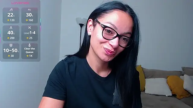 Snapshot of BabySerene chatting on 10-29-25, 02:03 BabySerene online show from 10-29-25, 02:03