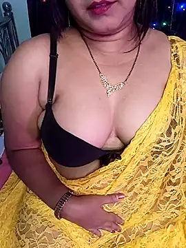 Snapshot of ella_mariya chatting on 02-20-25, 05:18 ella mariya online show from 02-20-25, 05:18