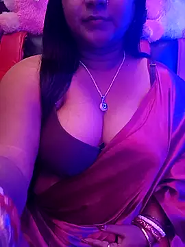 Snapshot of ella_mariya chatting on 10-09-25, 05:33 ella mariya online show from 10-09-25, 05:33