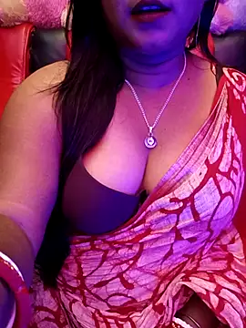 Snapshot of ella_mariya chatting on 10-11-25, 10:19 ella mariya online show from 10-11-25, 10:19