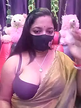 Snapshot of ella_mariya chatting on 10-12-25, 05:34 ella mariya online show from 10-12-25, 05:34