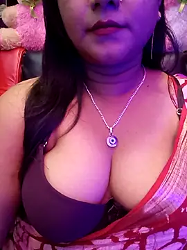 Snapshot of ella_mariya chatting on 10-14-25, 11:11 ella mariya online show from 10-14-25, 11:11