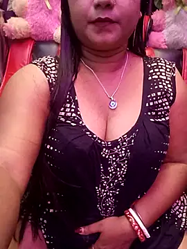 Snapshot of ella_mariya chatting on 10-20-25, 06:58 ella mariya online show from 10-20-25, 06:58