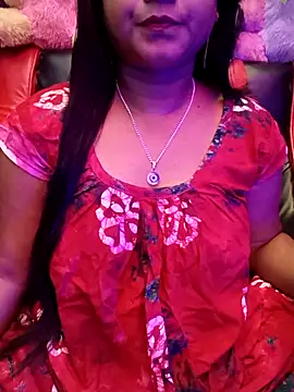 Snapshot of ella_mariya chatting on 10-21-25, 02:40 ella mariya online show from 10-21-25, 02:40